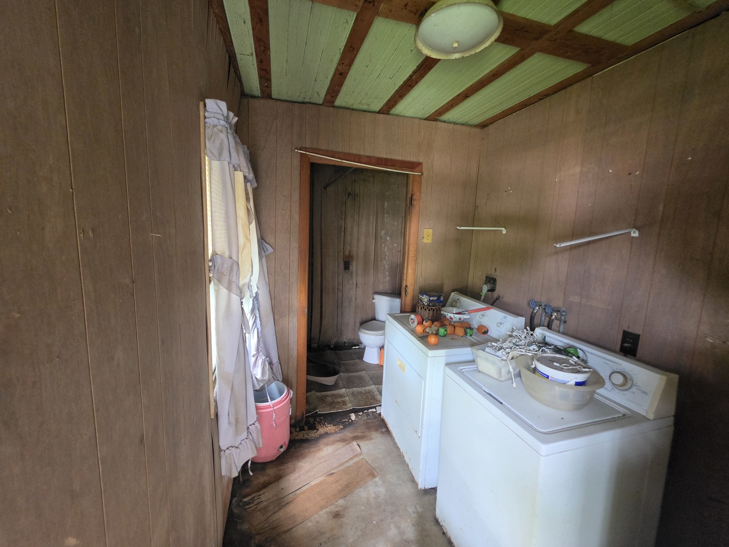 551 N Main Street Property Photo 8