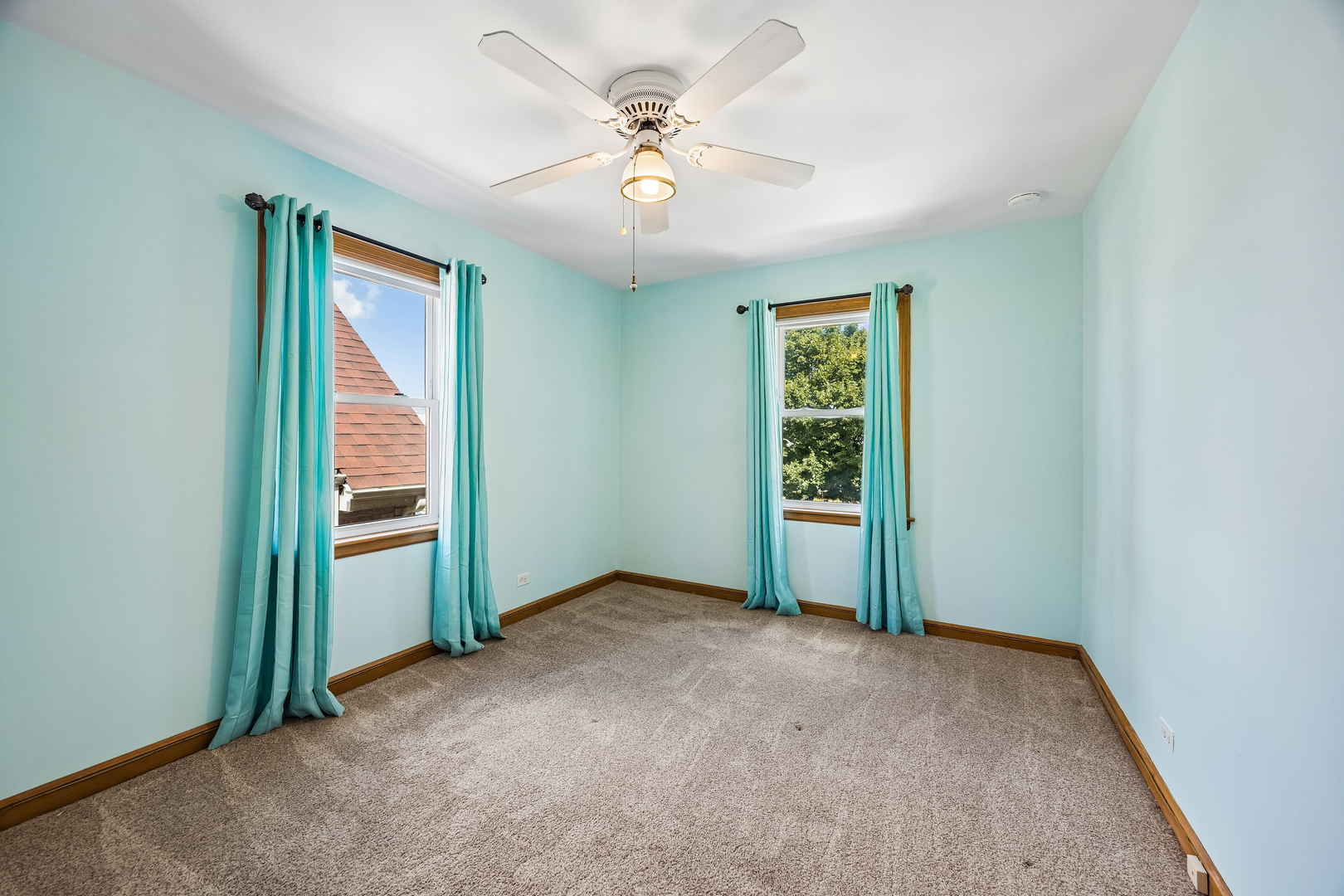 5948 S Komensky Avenue Property Photo 13