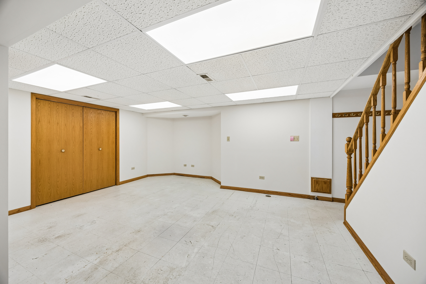 5948 S Komensky Avenue Property Photo 17
