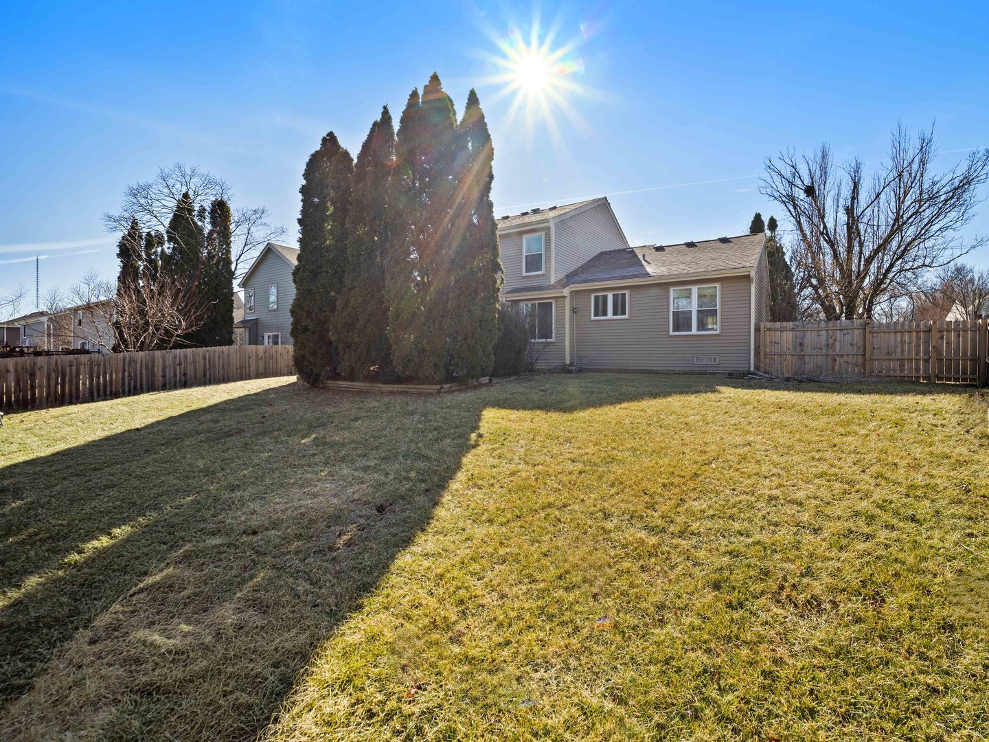 97 E Harbor Drive Property Photo 4