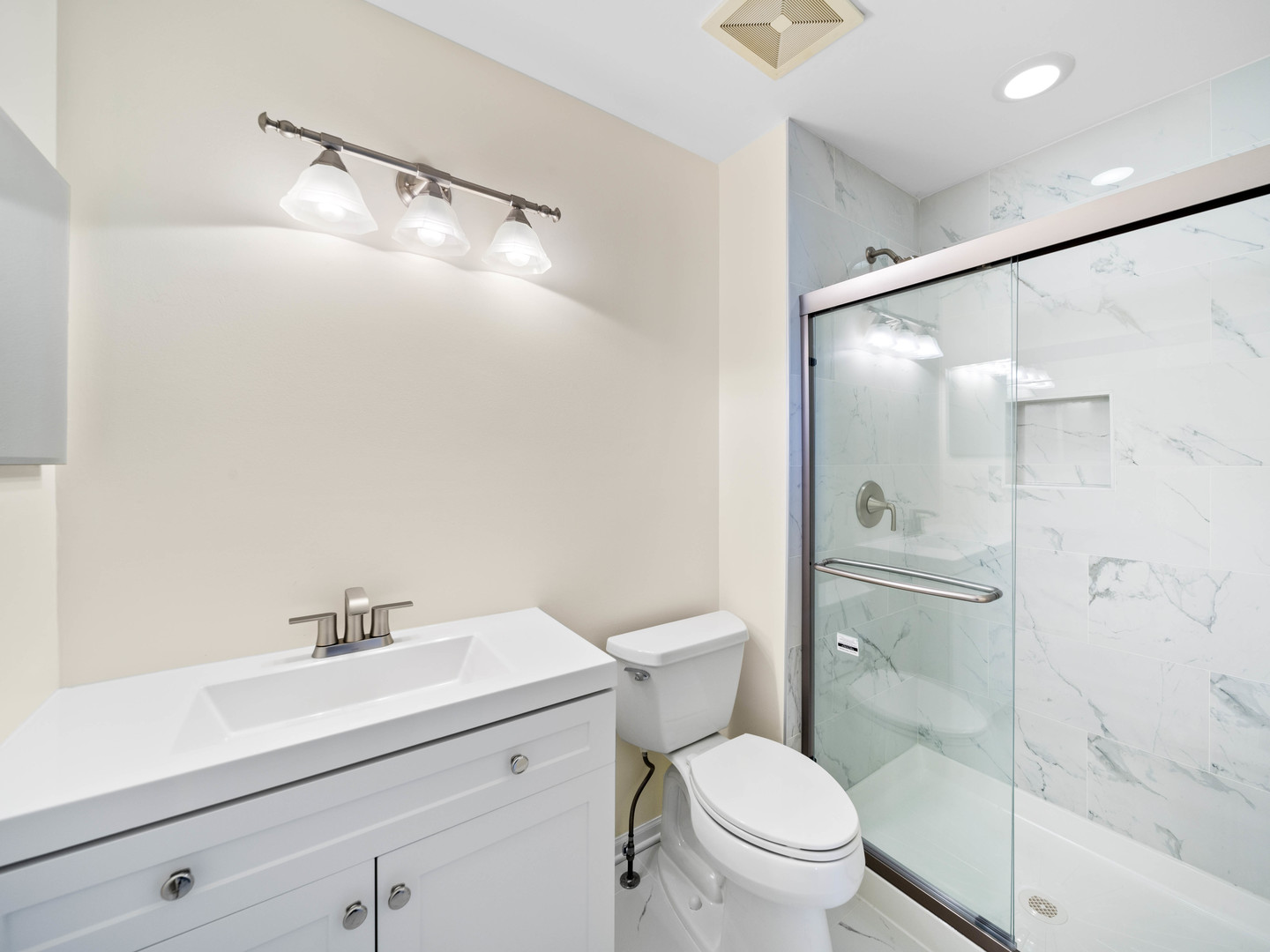 97 E Harbor Drive Property Photo 13