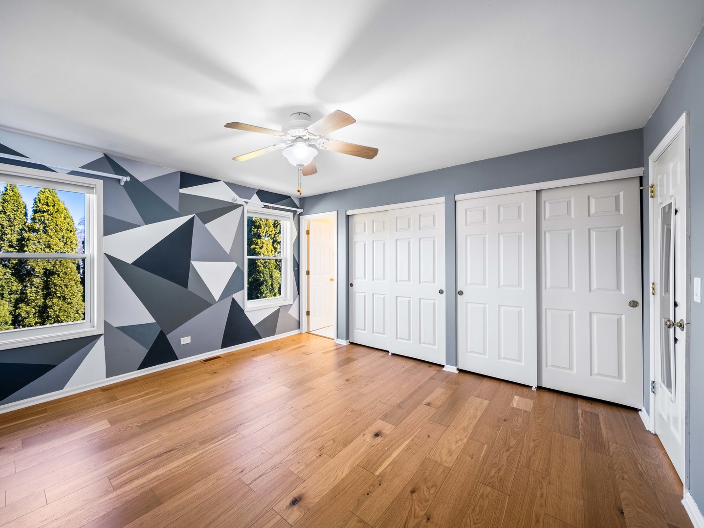 97 E Harbor Drive Property Photo 14