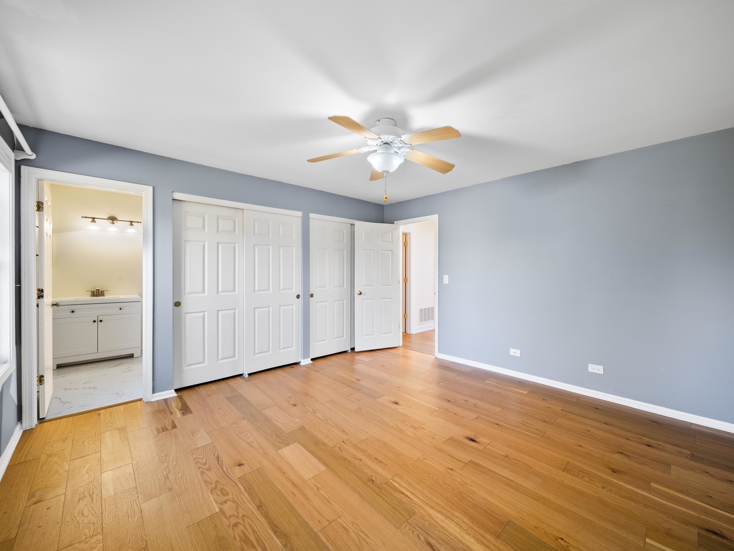 97 E Harbor Drive Property Photo 16