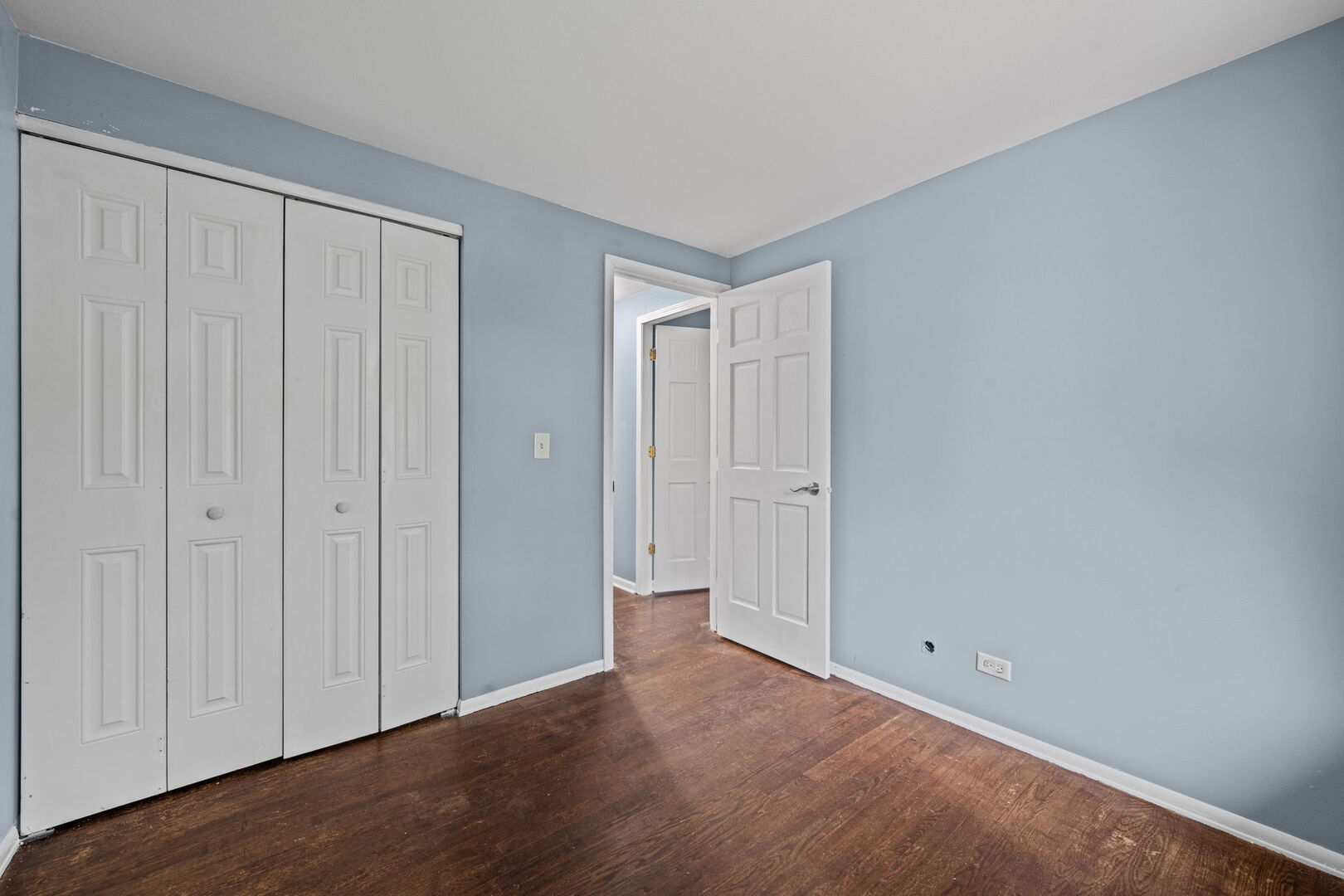 933 Webster Lane Property Photo 16