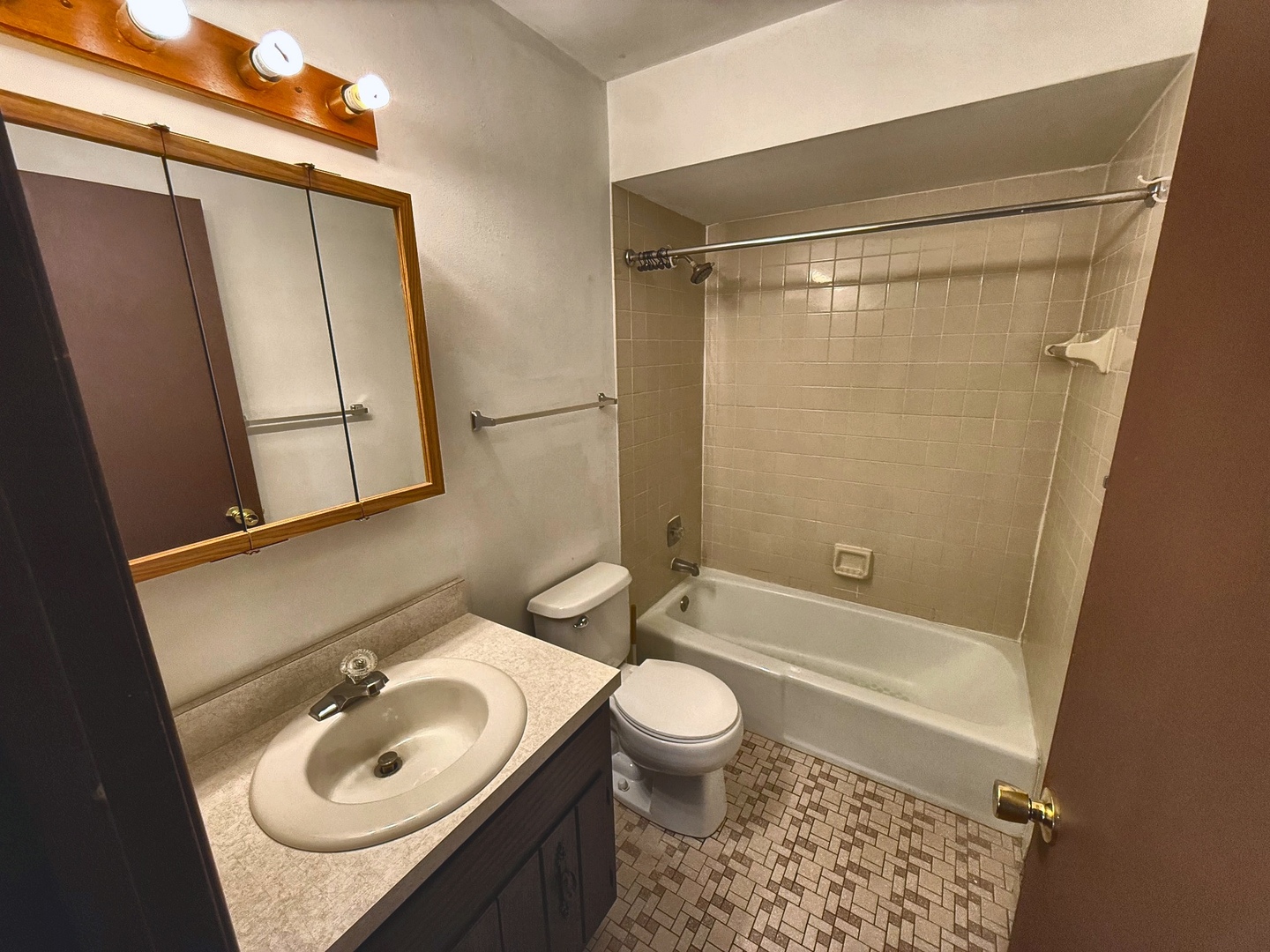 205 Morgan Court 2d Property Photo 7