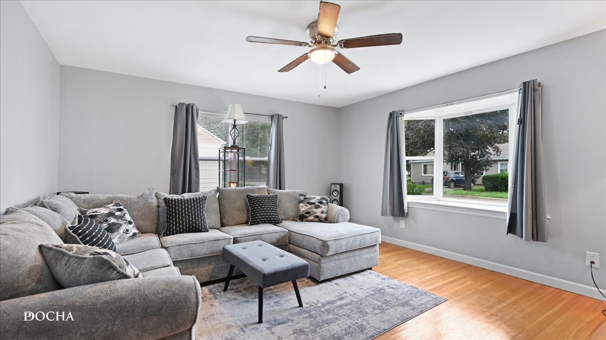 1119 Charles Street Property Photo 3