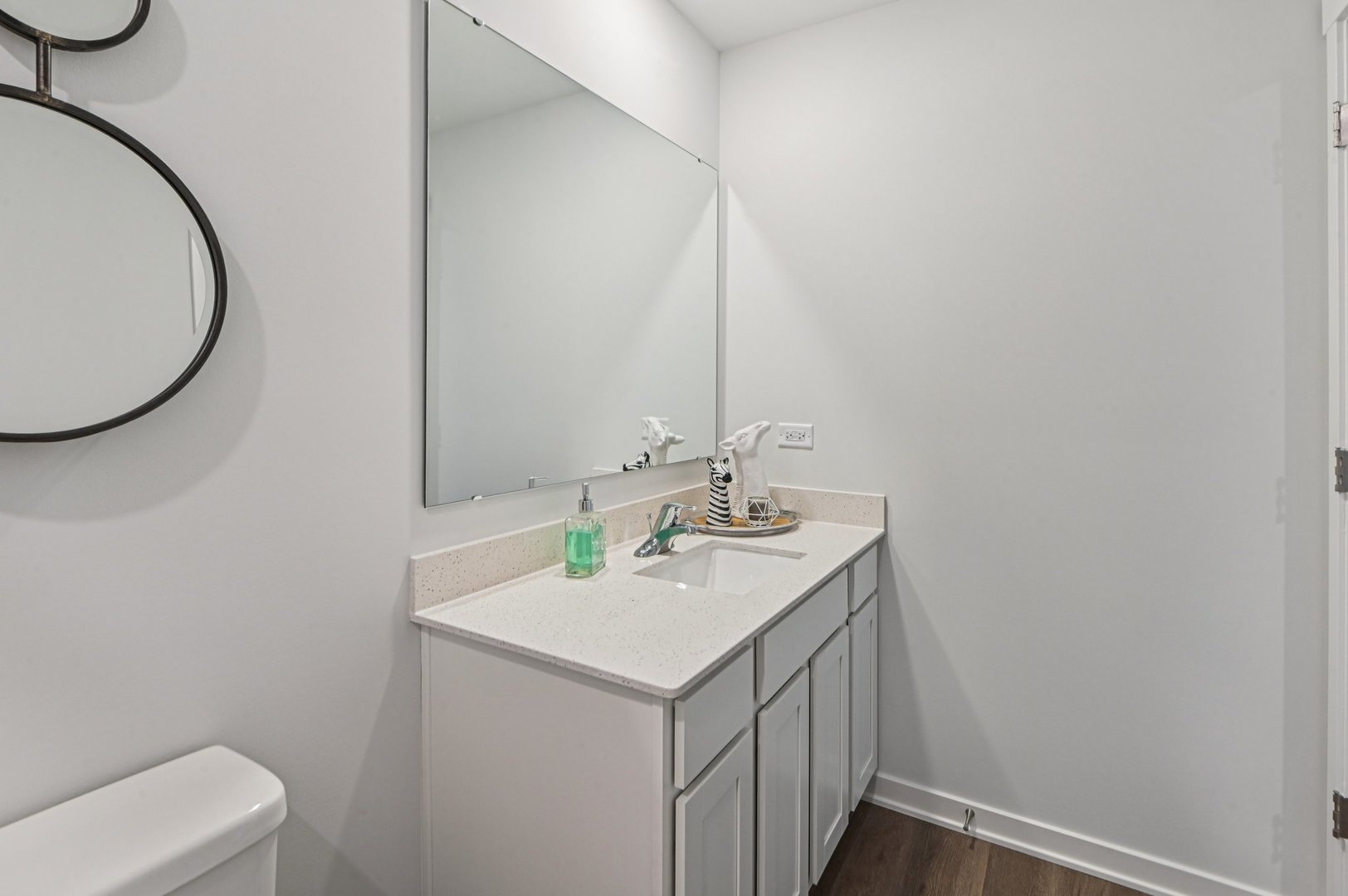 6717 Applegate Drive Property Photo 19