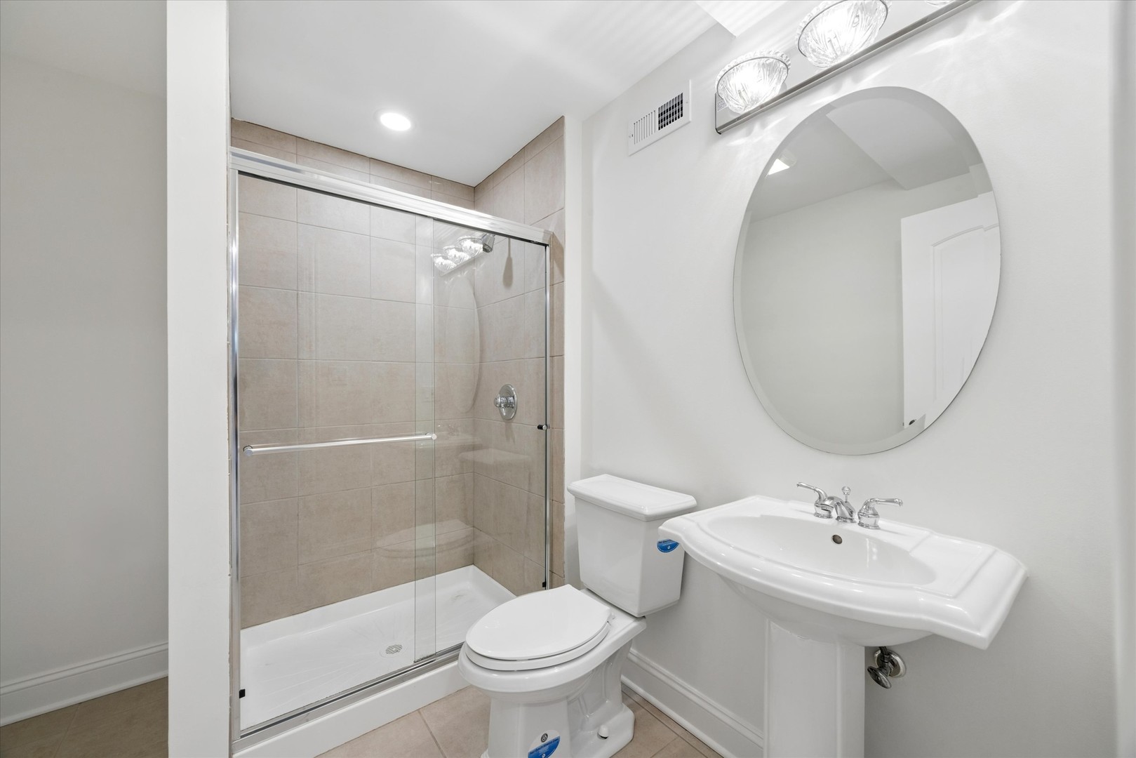 417 W 9th Street Property Photo 19