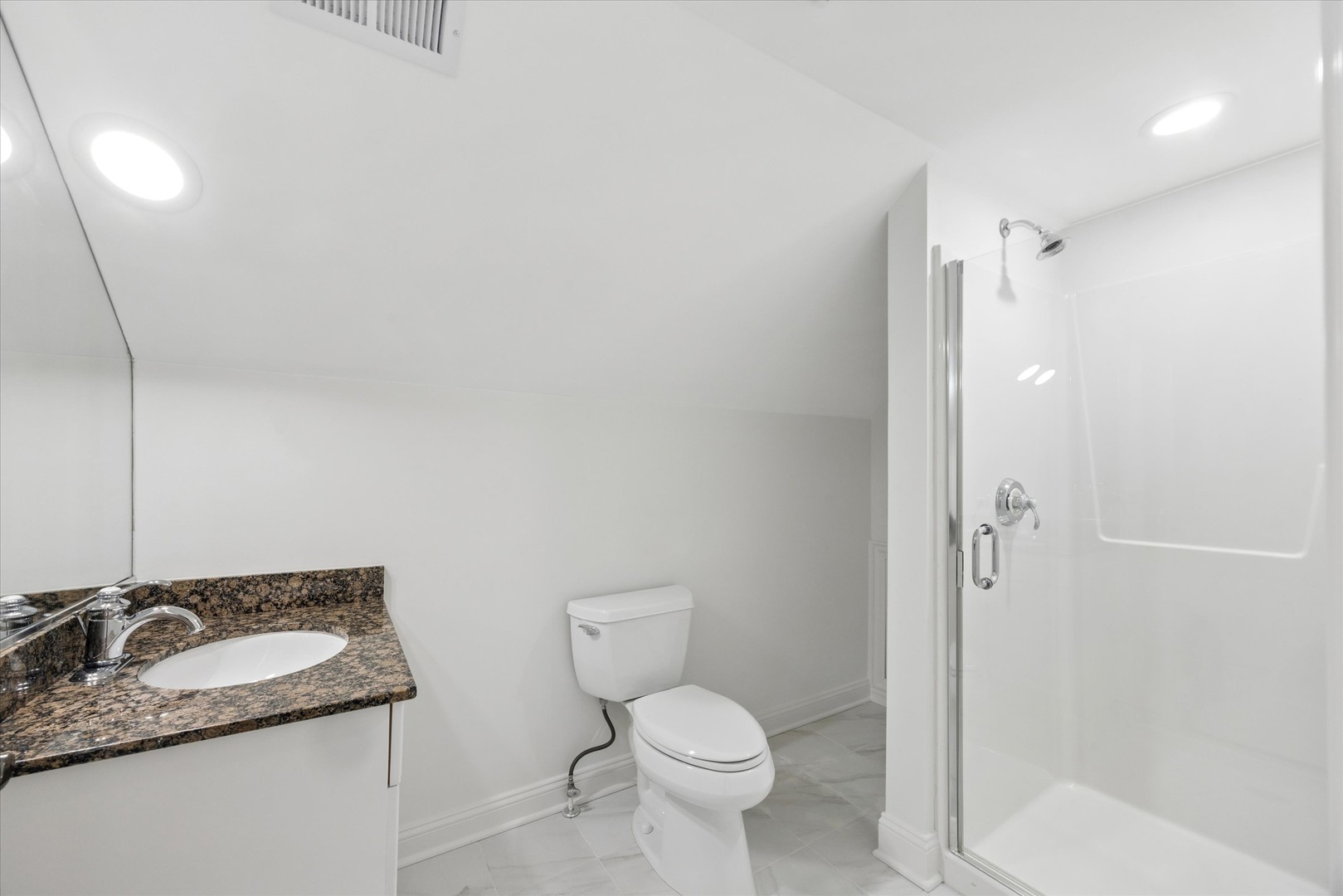 417 W 9th Street Property Photo 29