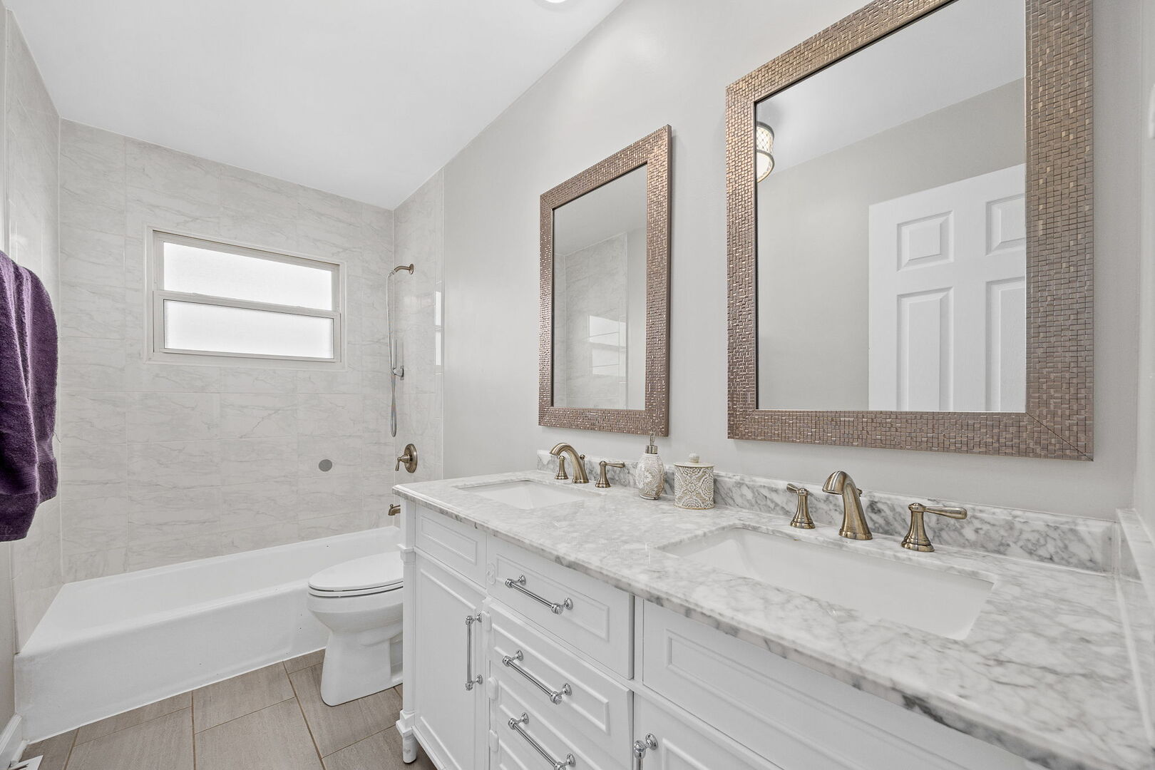 8104 Gross Point Road Property Photo 18