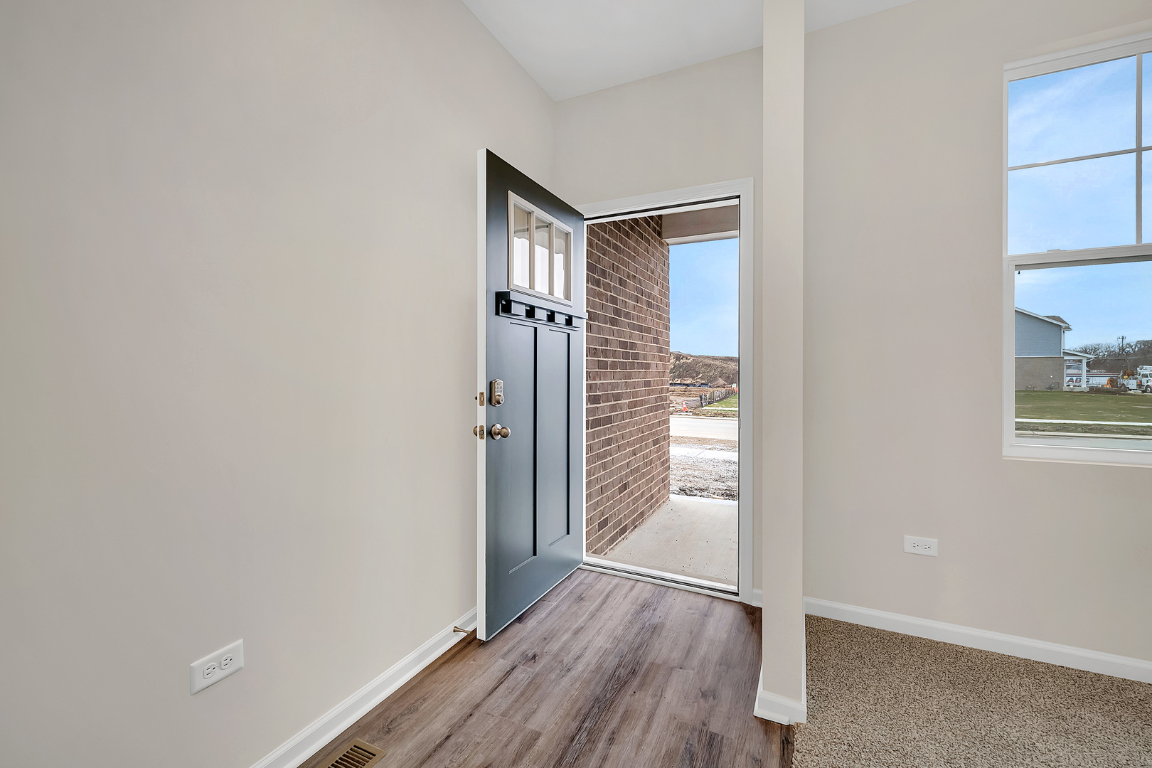6720 Applegate Drive Property Photo 3