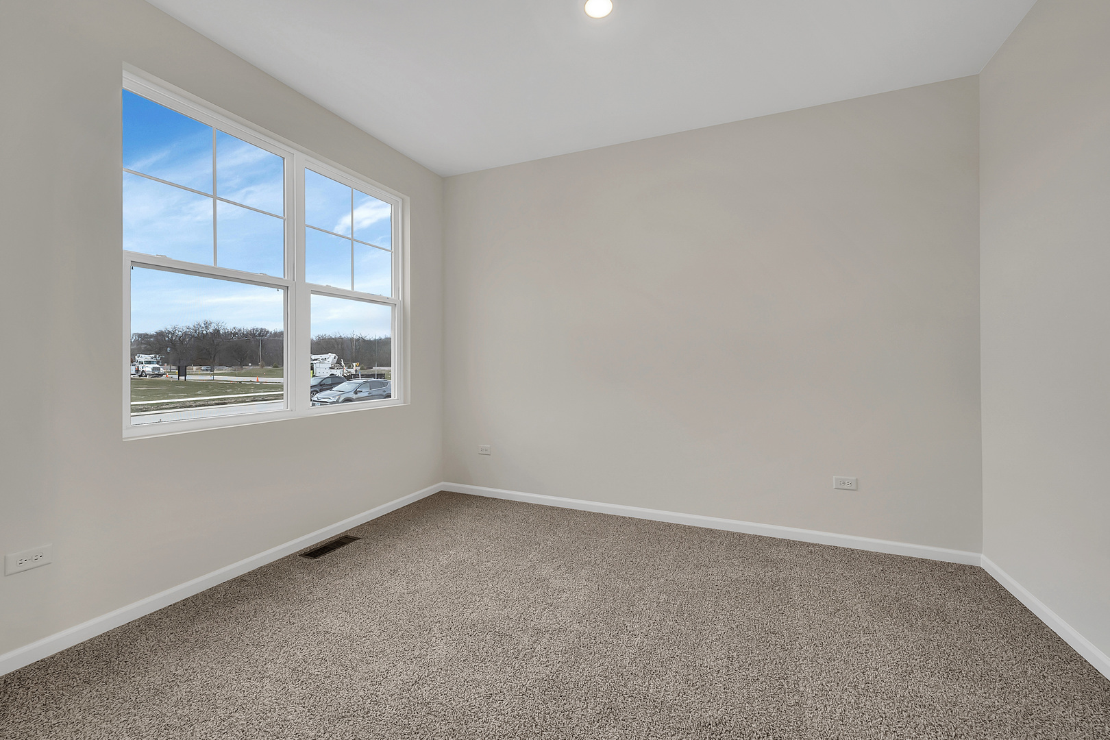 6720 Applegate Drive Property Photo 5