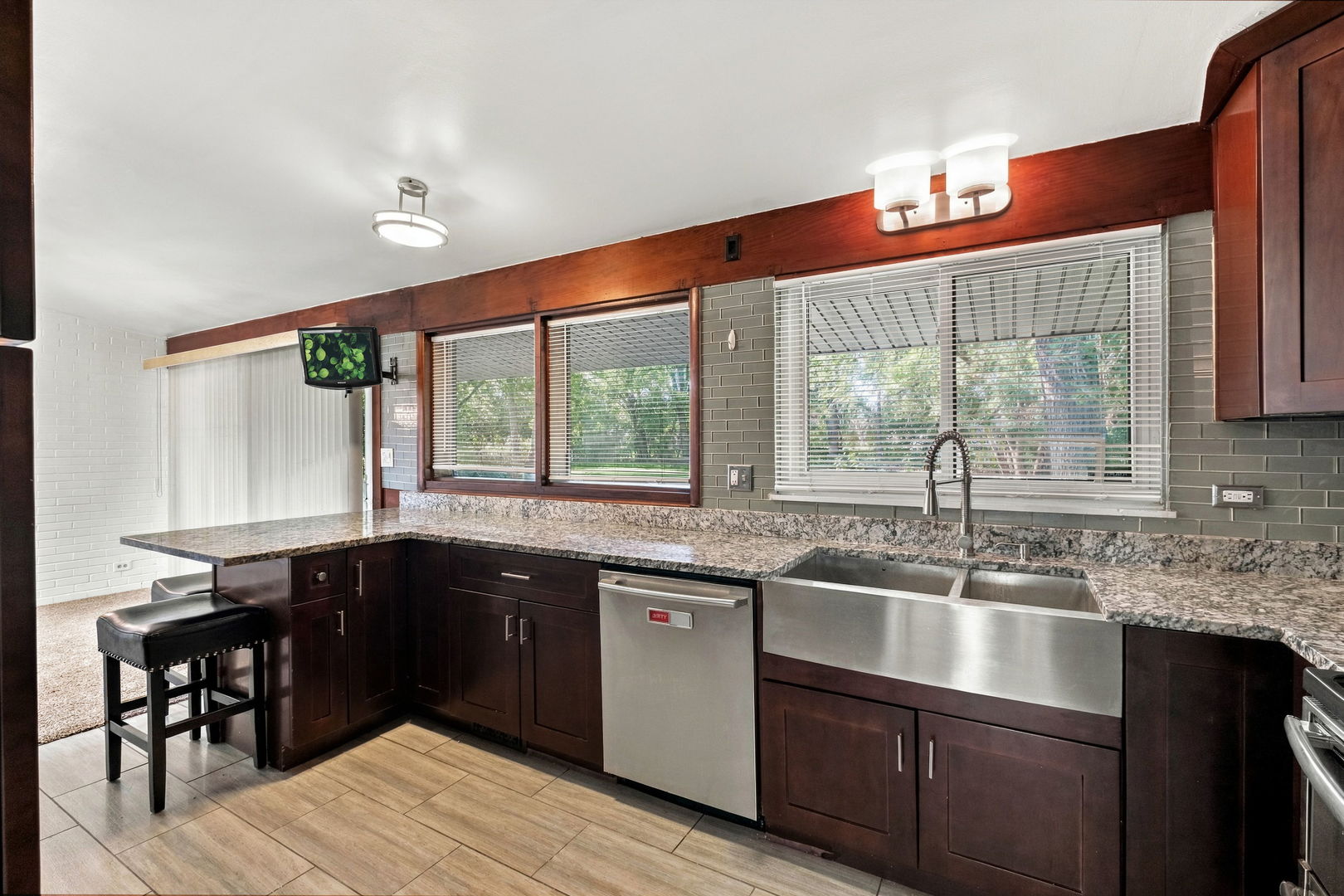 624 Brookwood Drive Property Photo 9