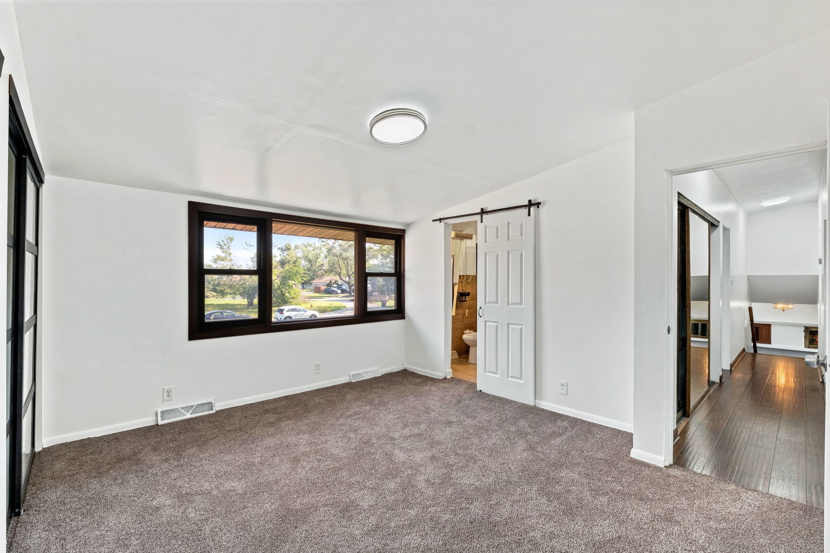 624 Brookwood Drive Property Photo 18