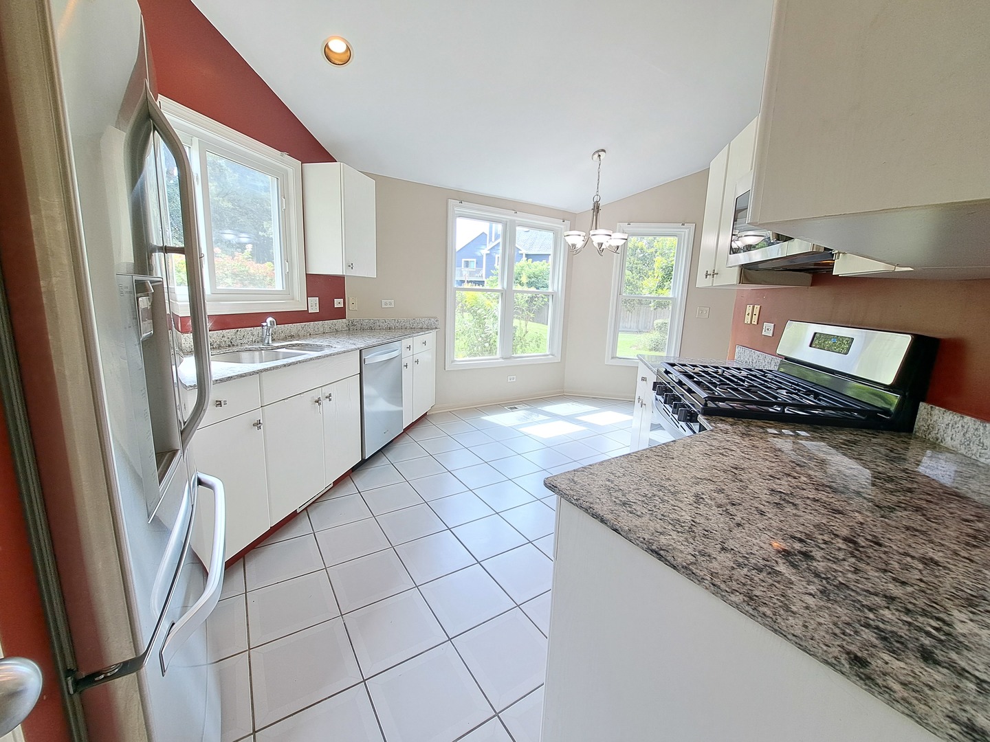 23 Willow Parkway Property Photo 7