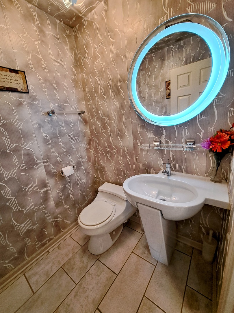 23 Willow Parkway Property Photo 13