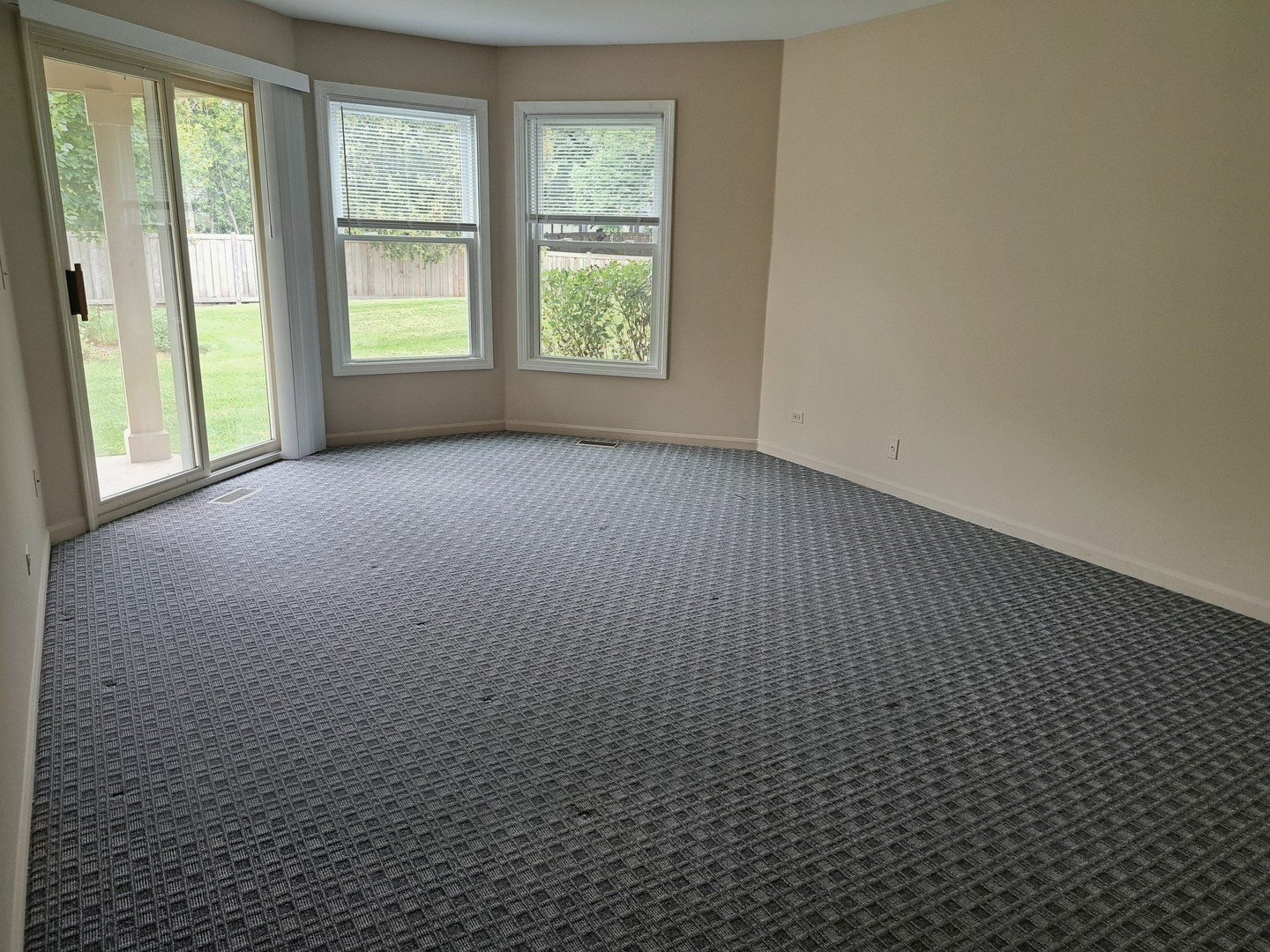 23 Willow Parkway Property Photo 16