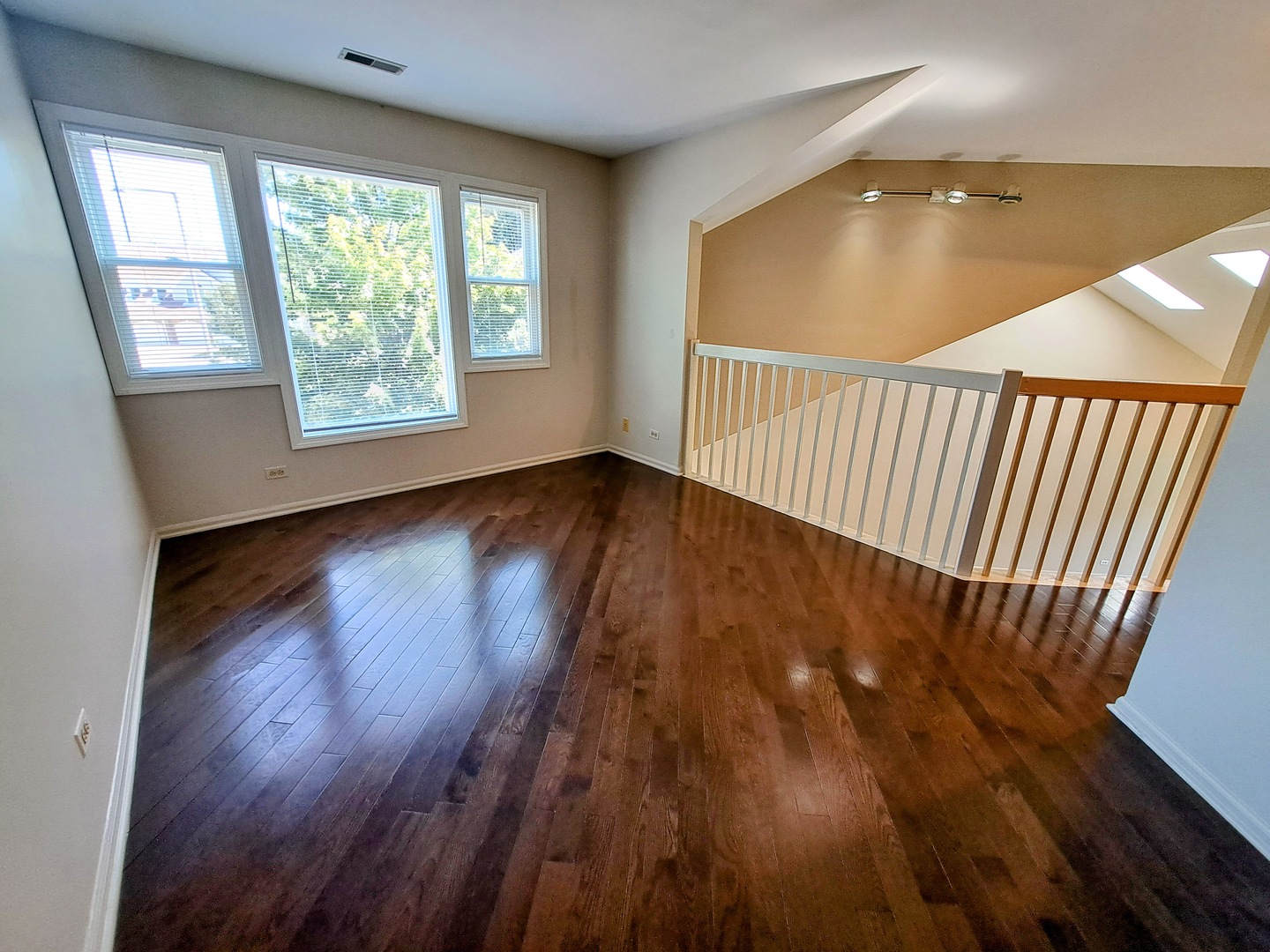 23 Willow Parkway Property Photo 21
