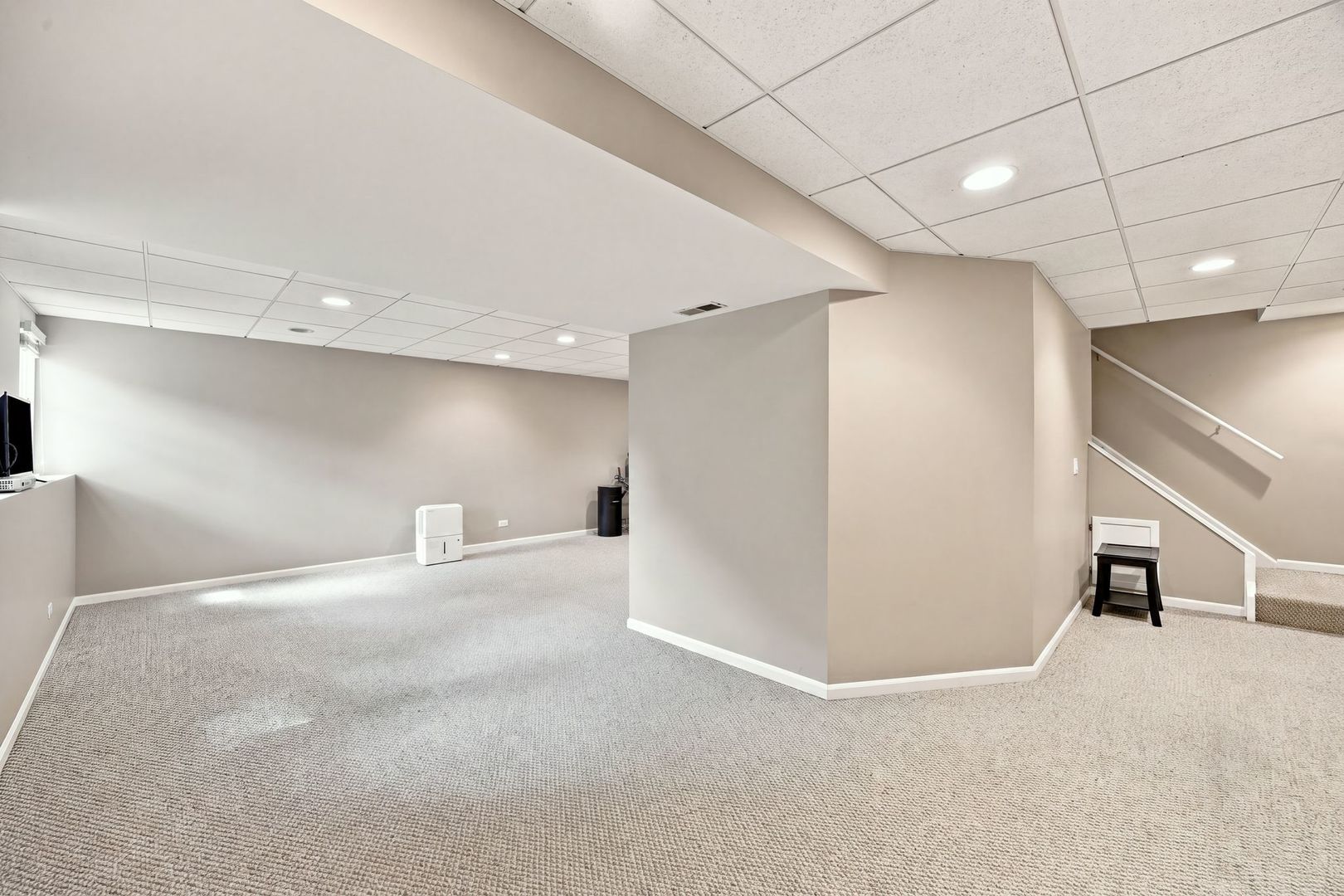 1050 Hampshire Lane Property Photo 33