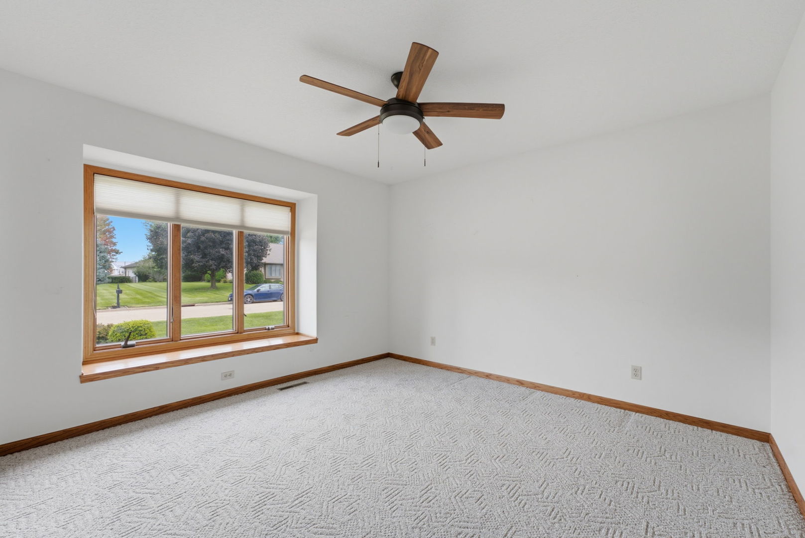 721 Valley View Drive Property Photo 5