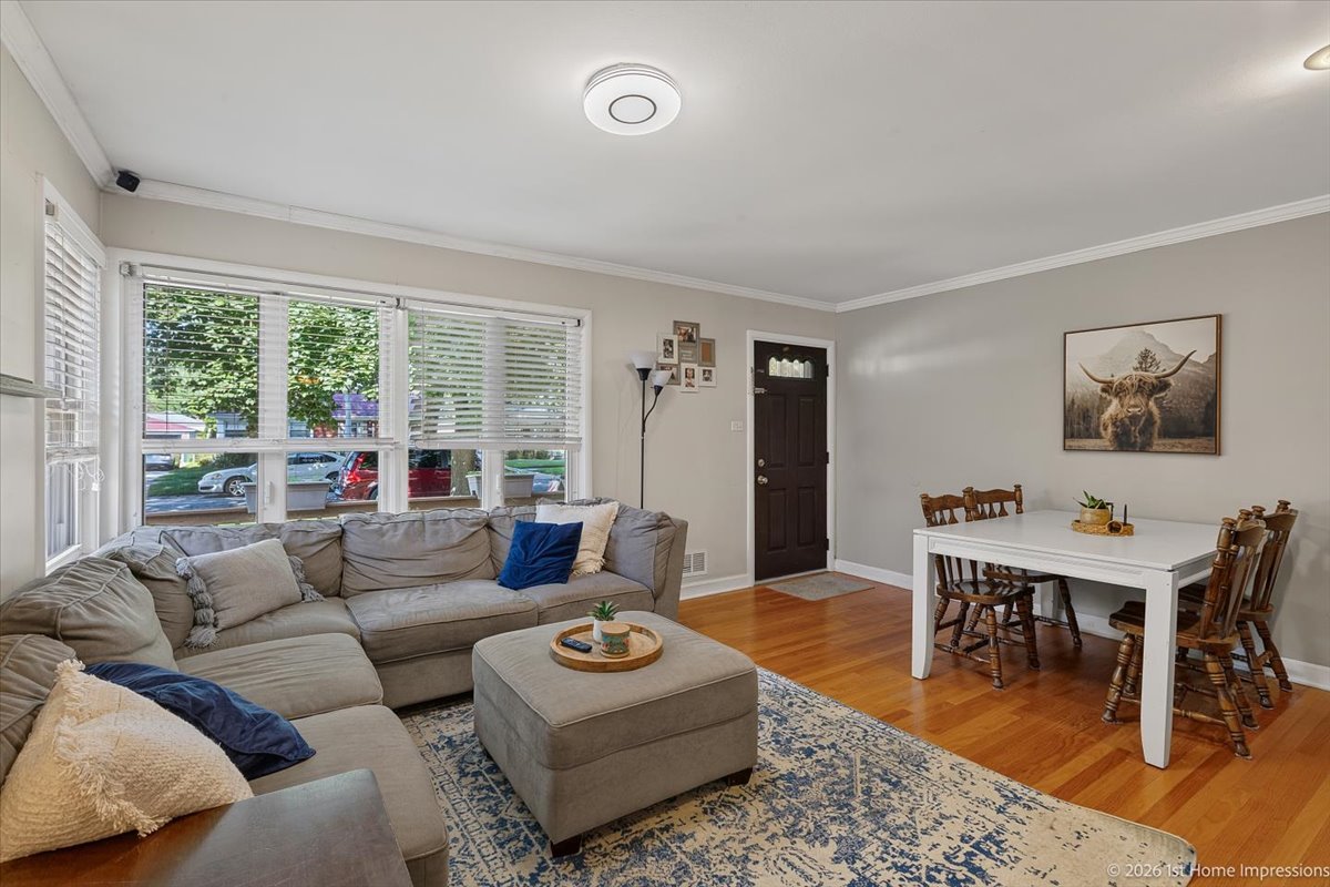 8725 Sproat Avenue Property Photo 7