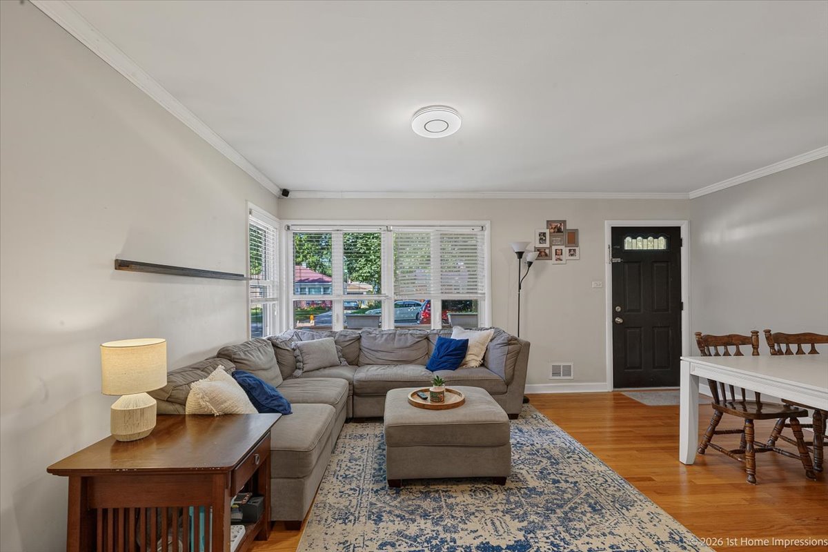 8725 Sproat Avenue Property Photo 8