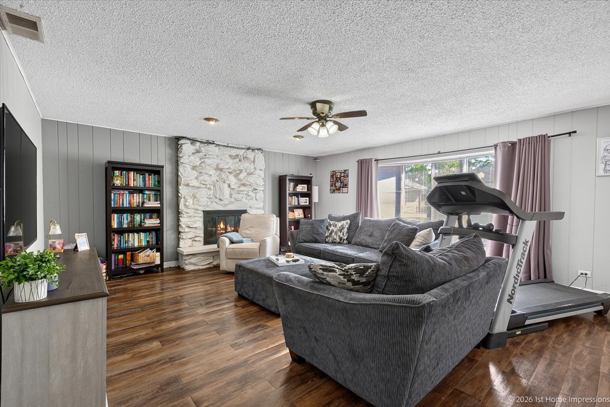 8725 Sproat Avenue Property Photo 19