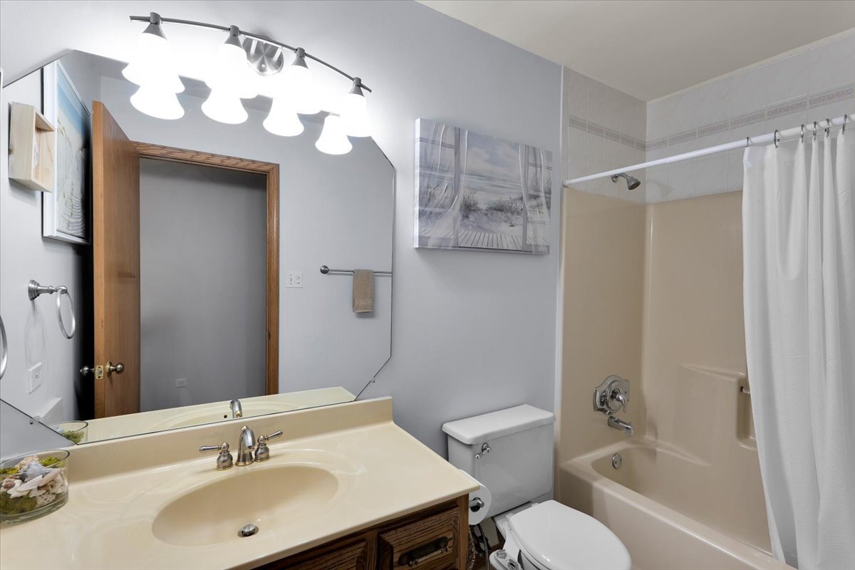 24530 S Tonka Avenue Property Photo 12