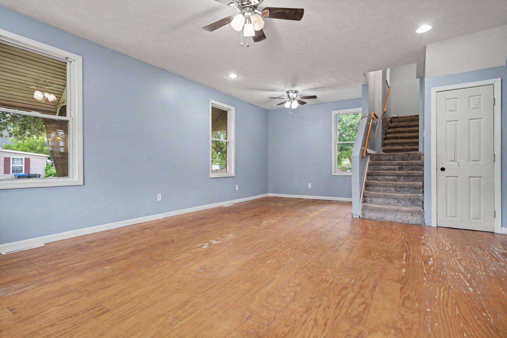 1313 W Chestnut Street Property Photo 5