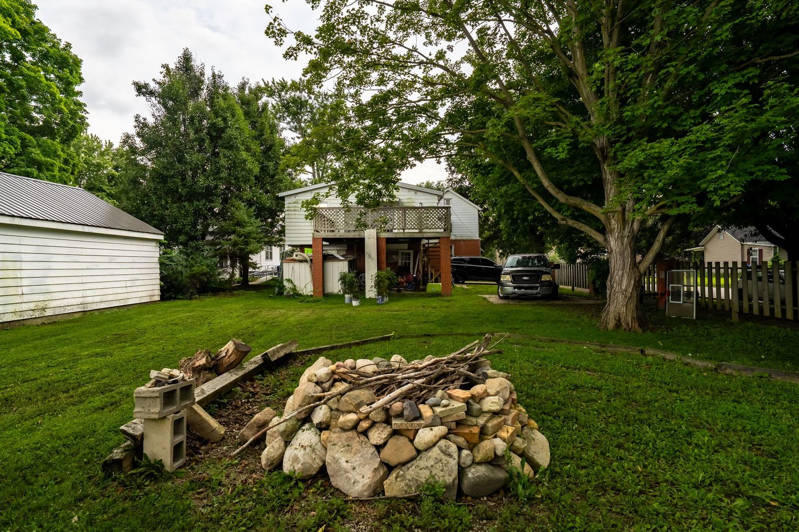 1313 W Chestnut Street Property Photo 26
