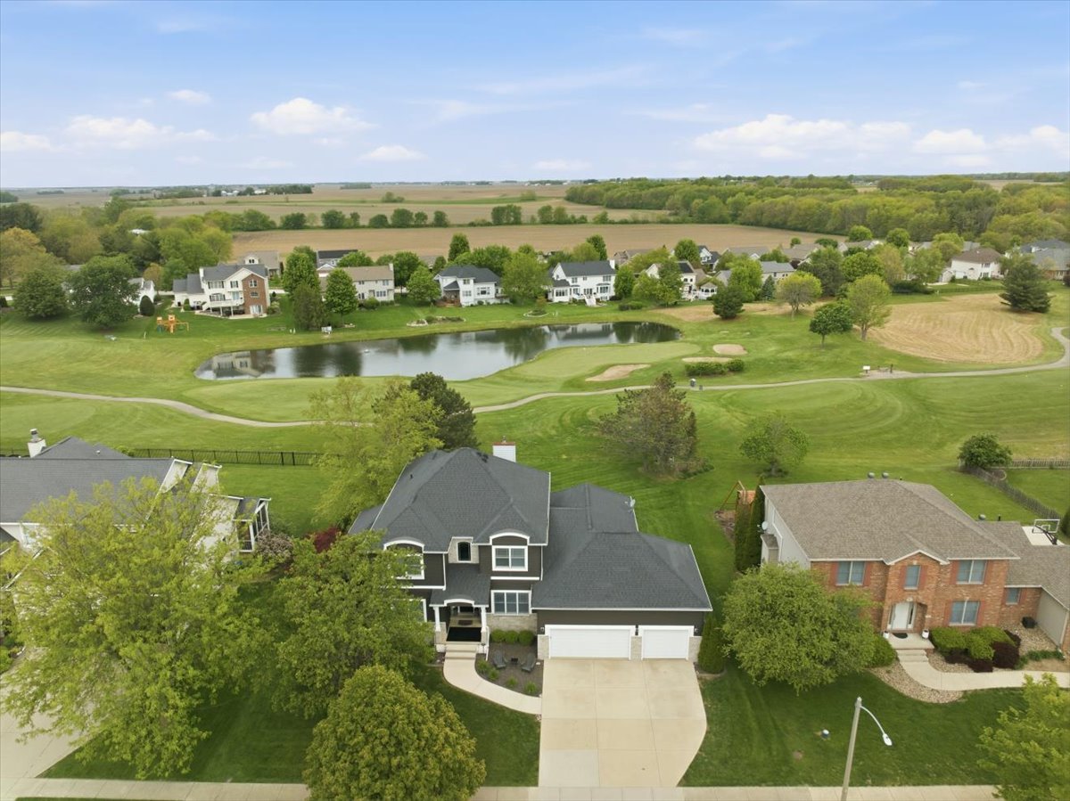 41 Pebblebrook Court Property Photo 3