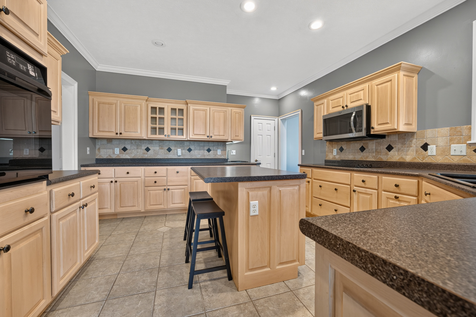 41 Pebblebrook Court Property Photo 22