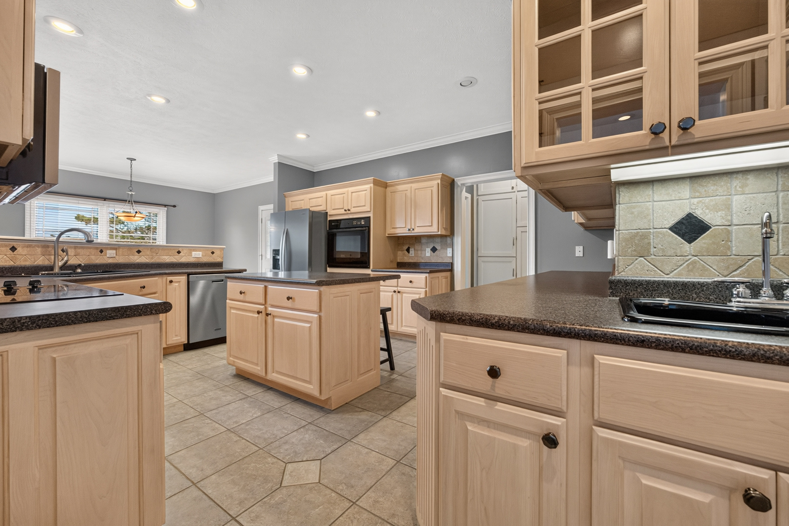 41 Pebblebrook Court Property Photo 23