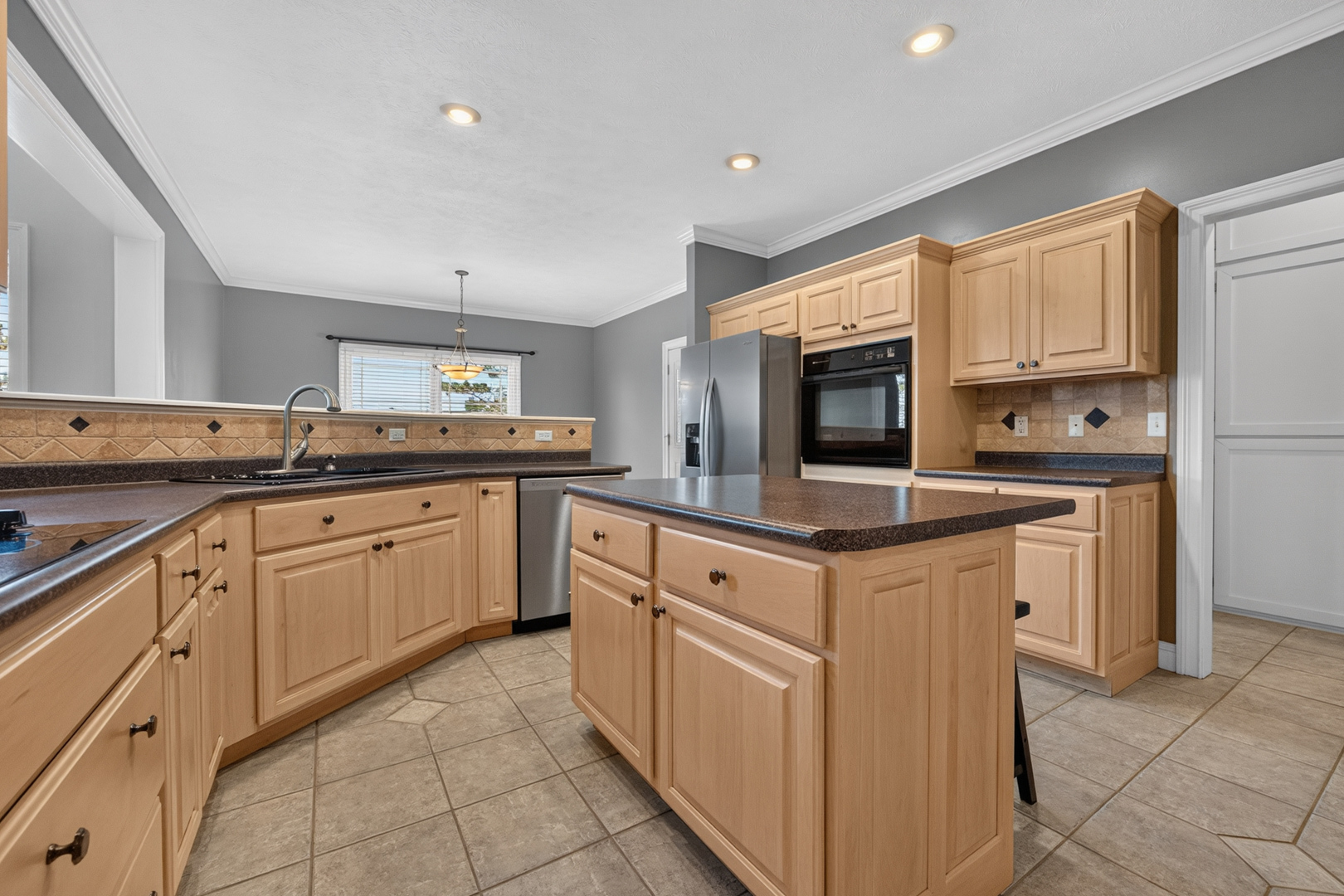 41 Pebblebrook Court Property Photo 24