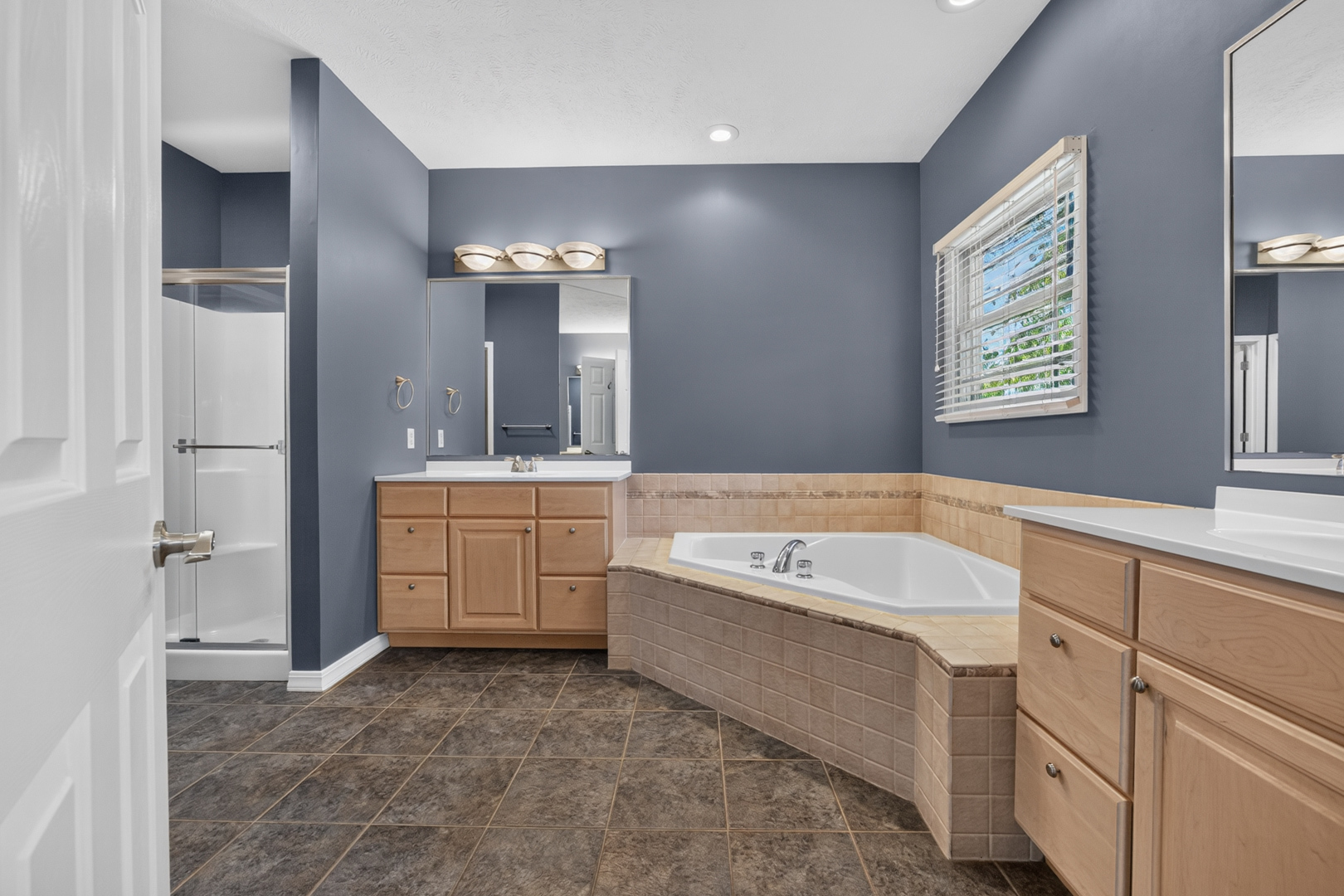 41 Pebblebrook Court Property Photo 33