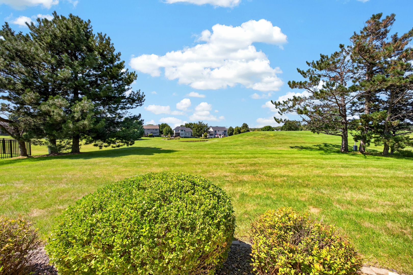 41 Pebblebrook Court Property Photo 62
