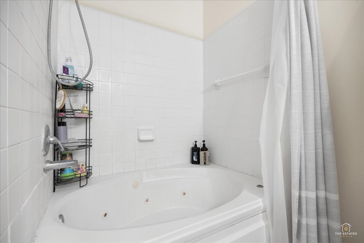 136 Hemstead Street Property Photo 22