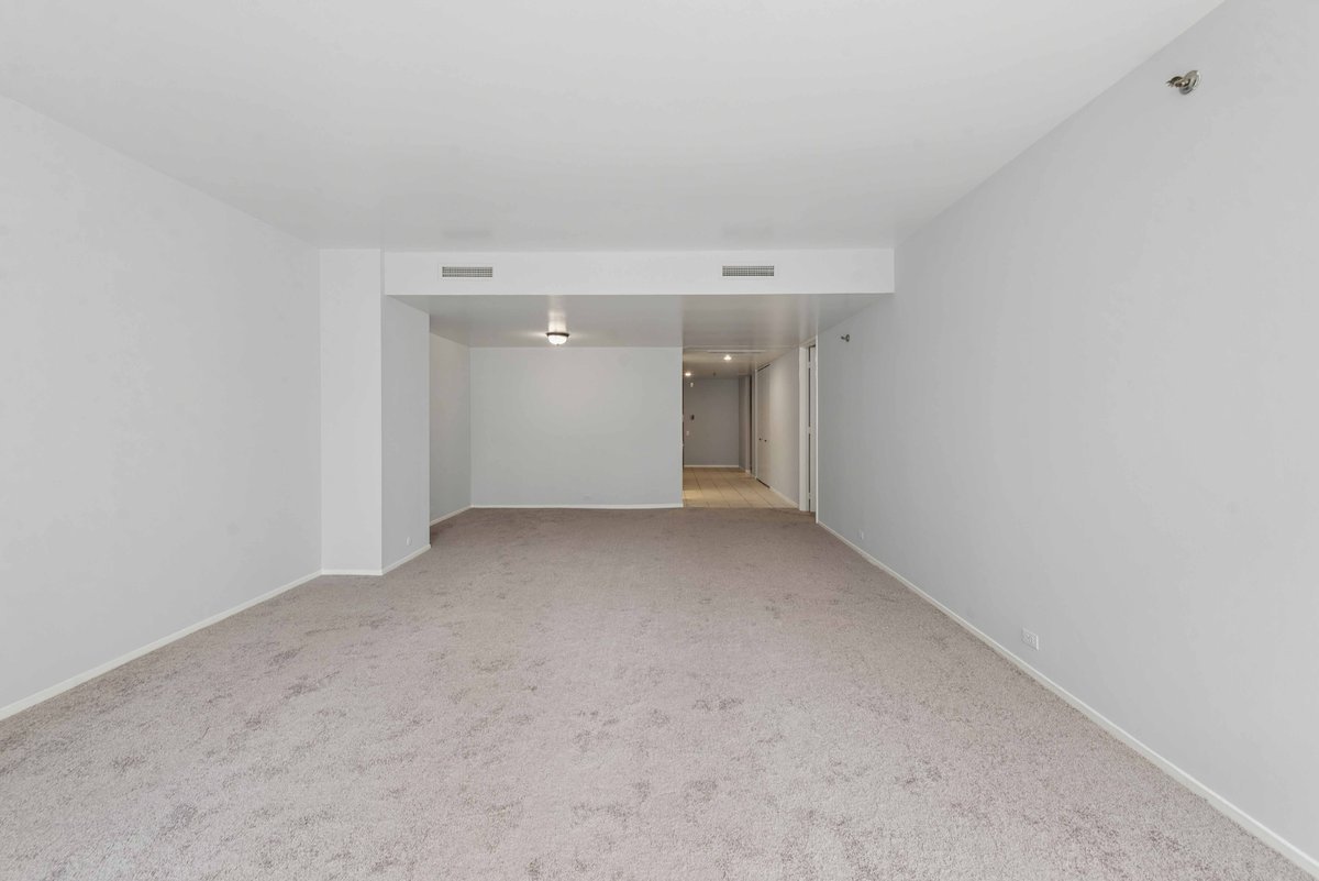 680 N Lake Shore Drive 1008 Property Photo 6