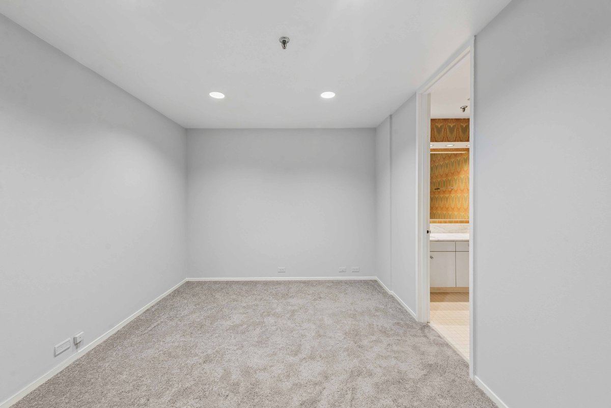 680 N Lake Shore Drive 1008 Property Photo 12