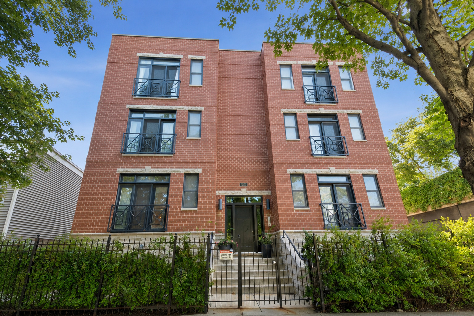 1801 N Kedzie Avenue 1-S Property Photo 1
