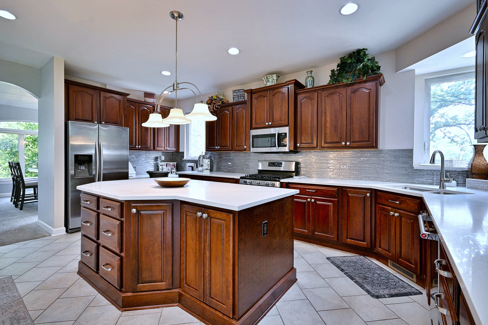 383 Country Oak Lane Property Photo 8