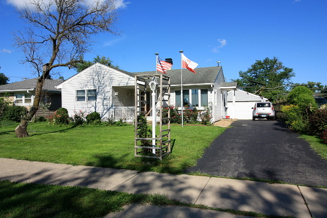 2213 Cedar Street Property Photo 2