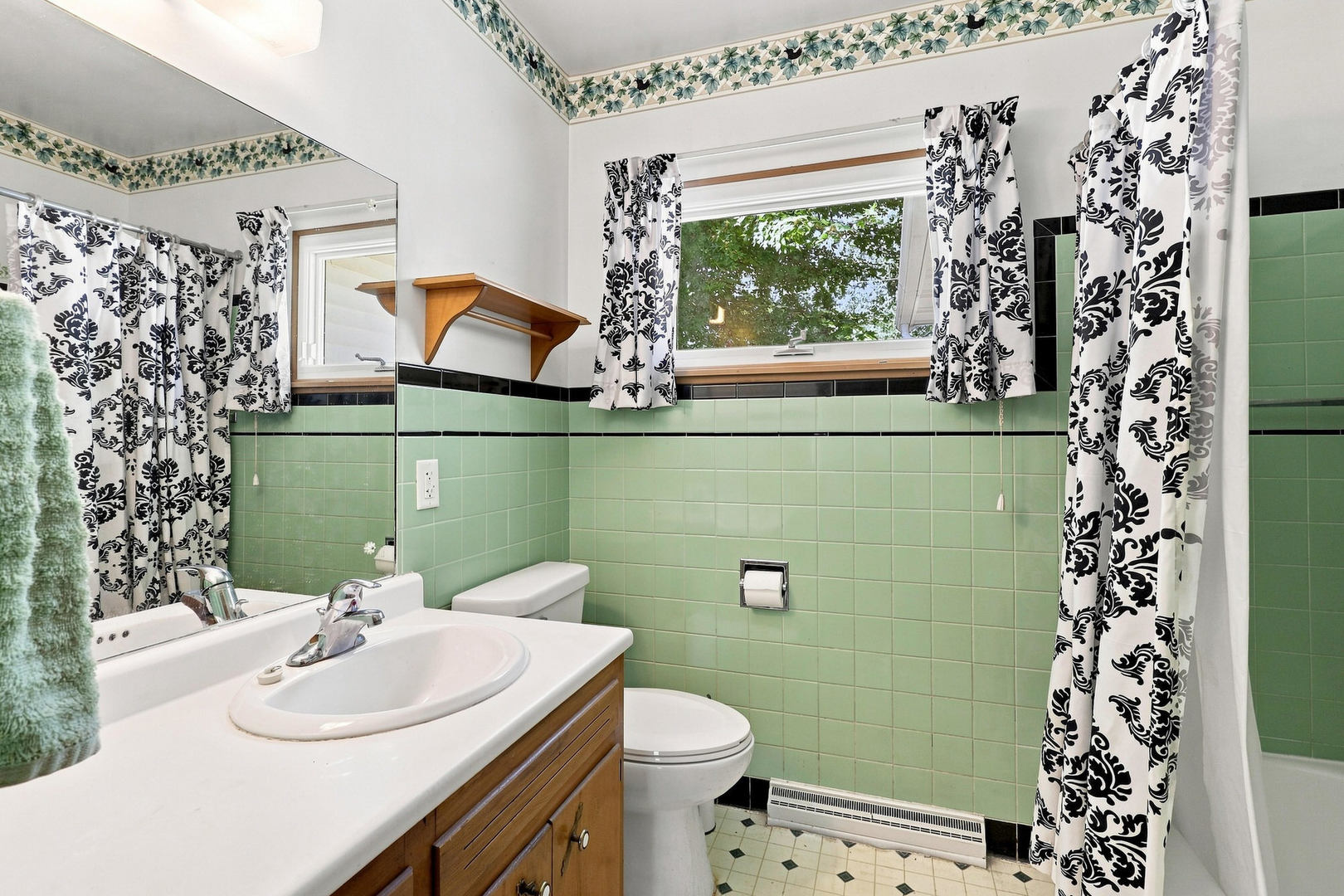 2420 N Sturdevant Street Property Photo 14