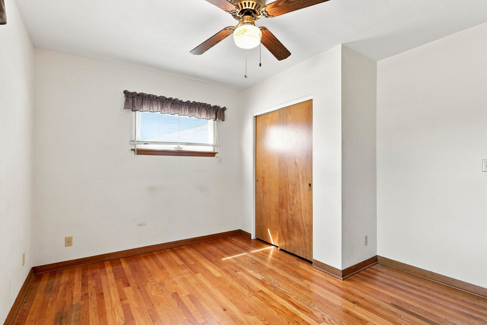 2420 N Sturdevant Street Property Photo 19
