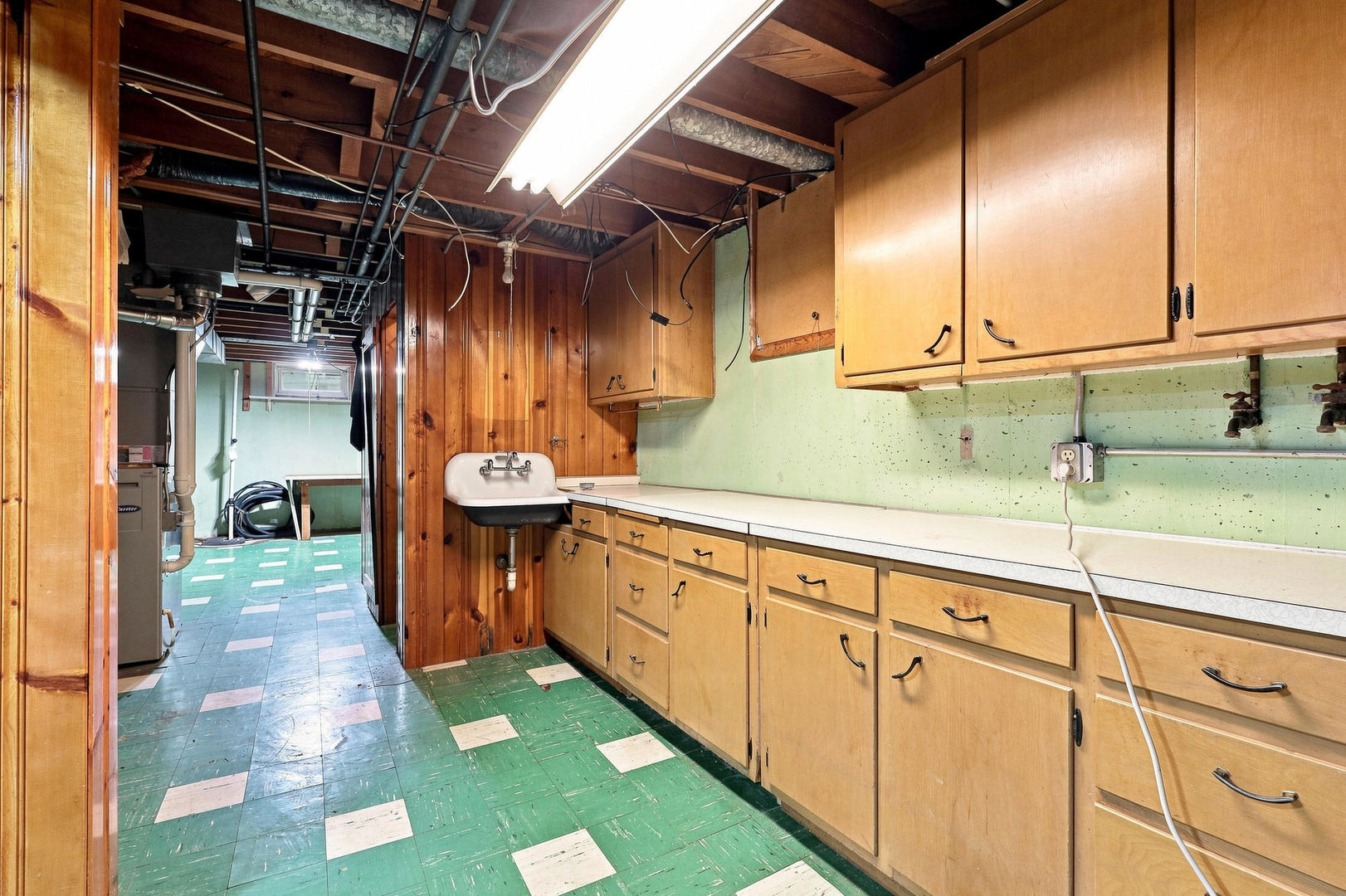 2420 N Sturdevant Street Property Photo 27