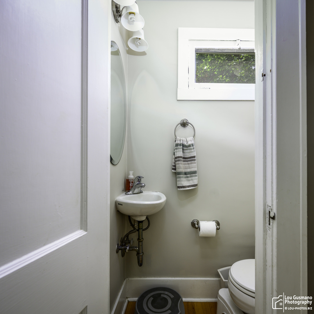 331 E Indiana Street Property Photo 12