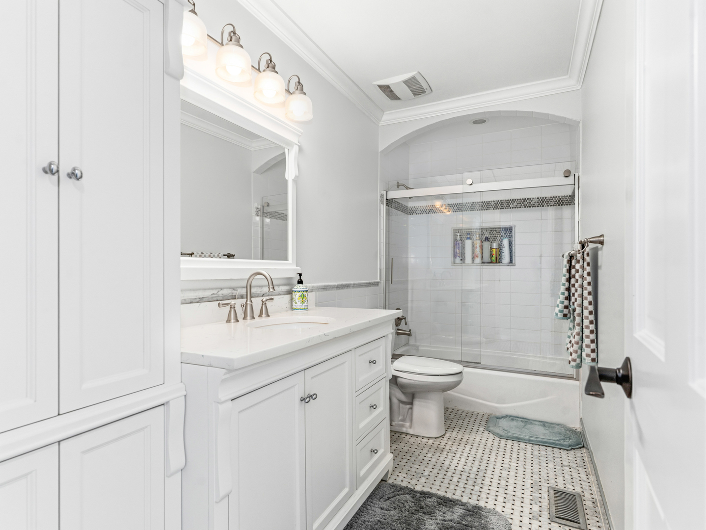 204 Rosedale Court Property Photo 41