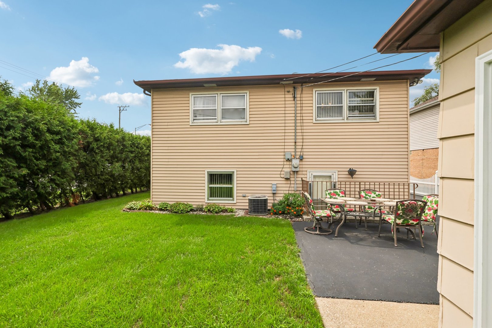 5441 S Ashland Avenue Property Photo 4