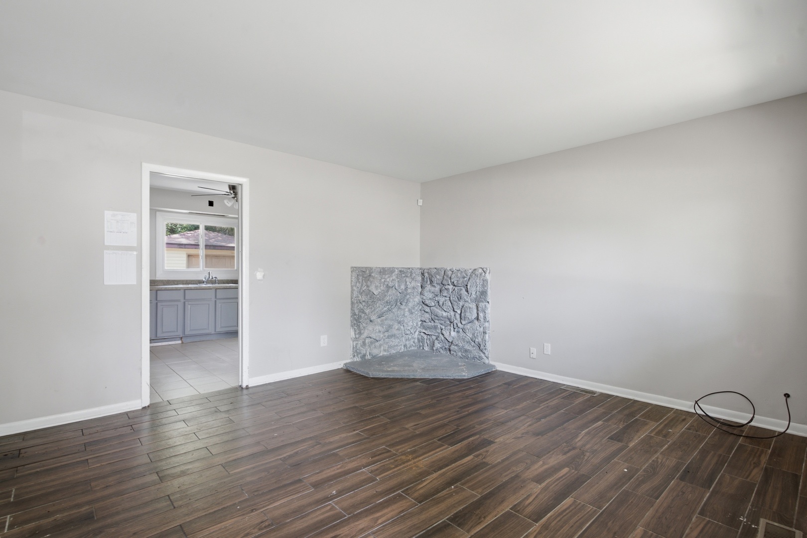 703 Circle Drive Property Photo 4
