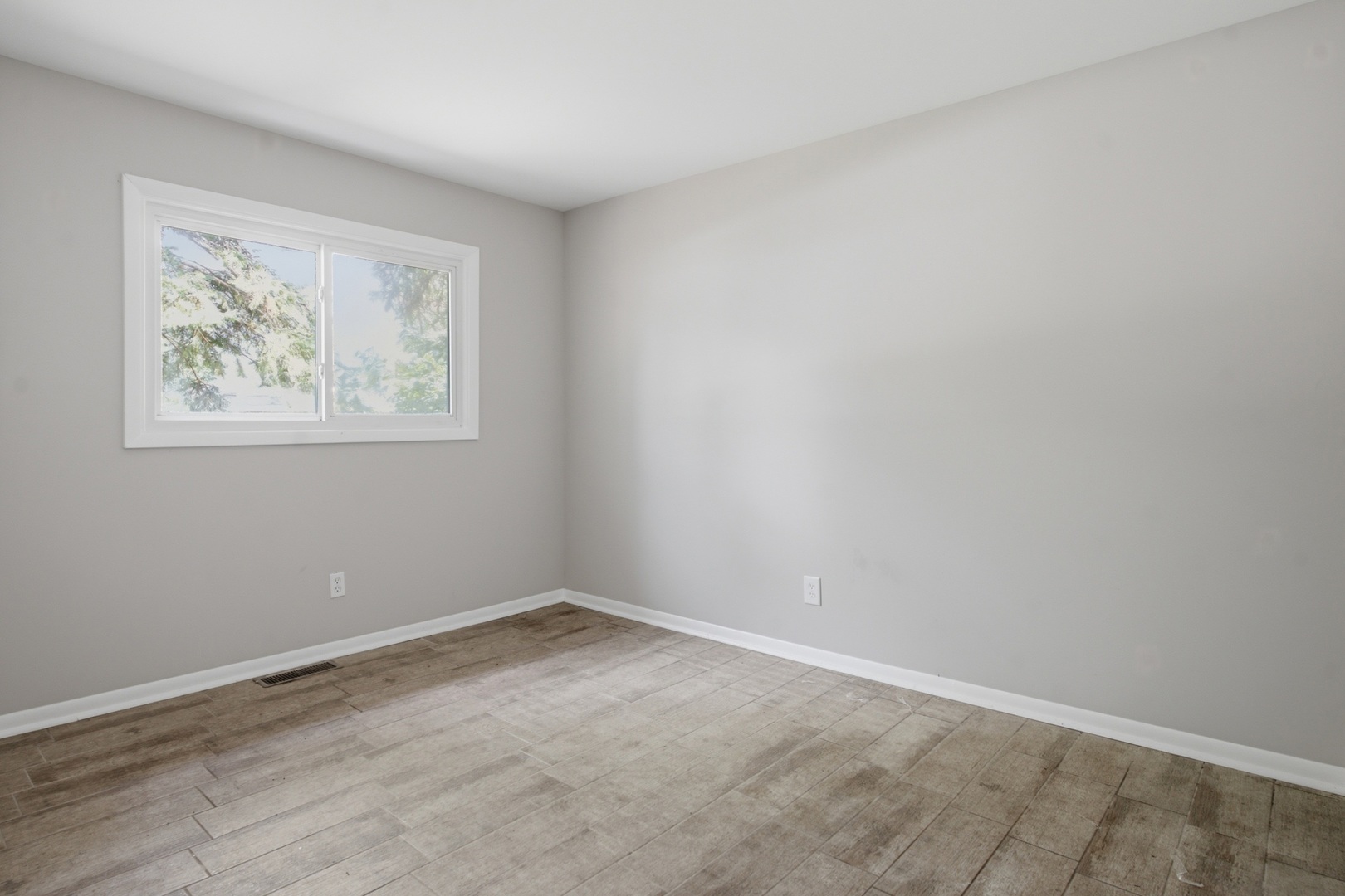 703 Circle Drive Property Photo 10